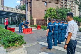 公牛副总裁：希望与德罗赞续约 他对这支球队这座城市意义重大